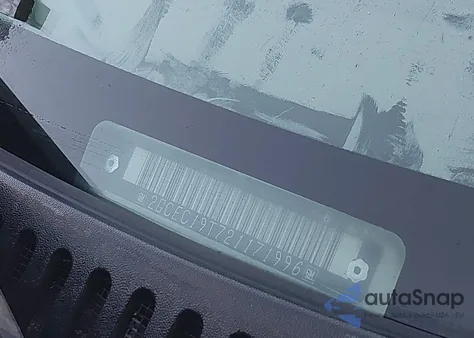 2002 Chevrolet Silverado 1500 Ls z USA, uszkodzony, nr VIN 2GCEC19T721171996